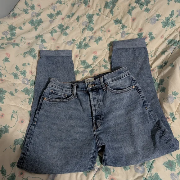 Only High Rise Blue Jeans - Picture 3 of 5